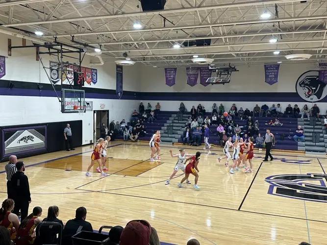 Fillmore Central fends off Fairbury girls, shuts down Fairbury boys in Saturday sweep