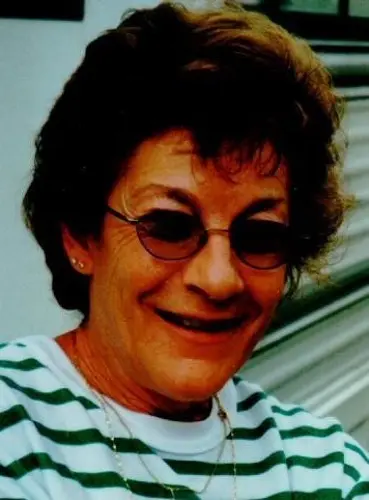 Shari L. Schwisow