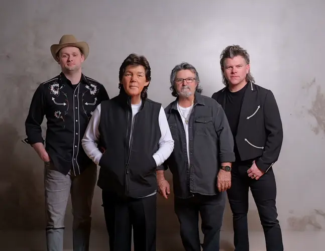 Country Legends Shenandoah to Headline “Last Call for Summer” Concert in Fairbury