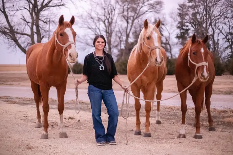 Barrel racers from Shickley, York to compete at Hastings rodeo this weekend