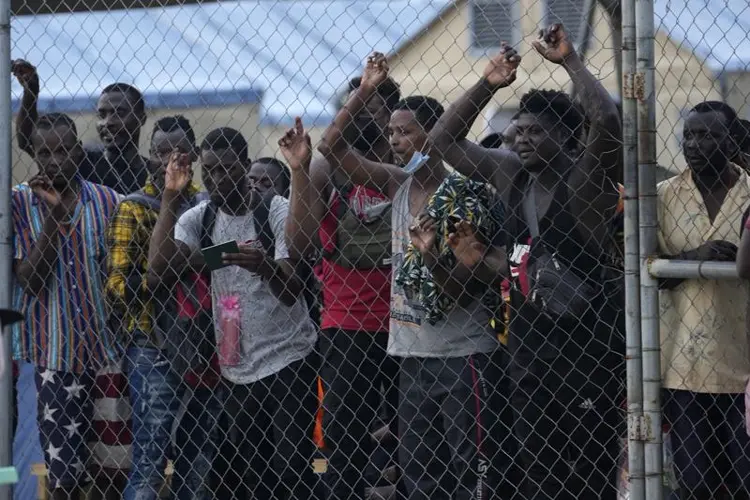 EEUU: Juez ordena no usar pandemia para expulsar migrantes