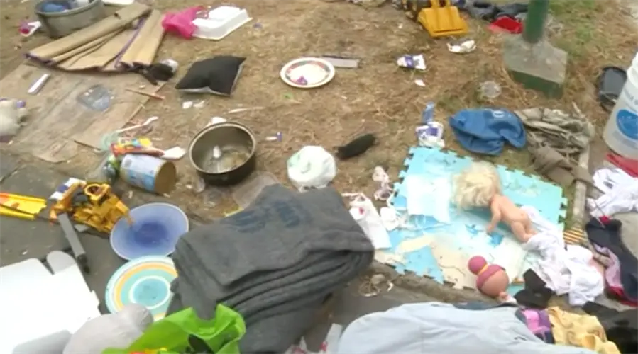 Autoridades en Chile desalojan a las familias venezolanas asentadas en la calle