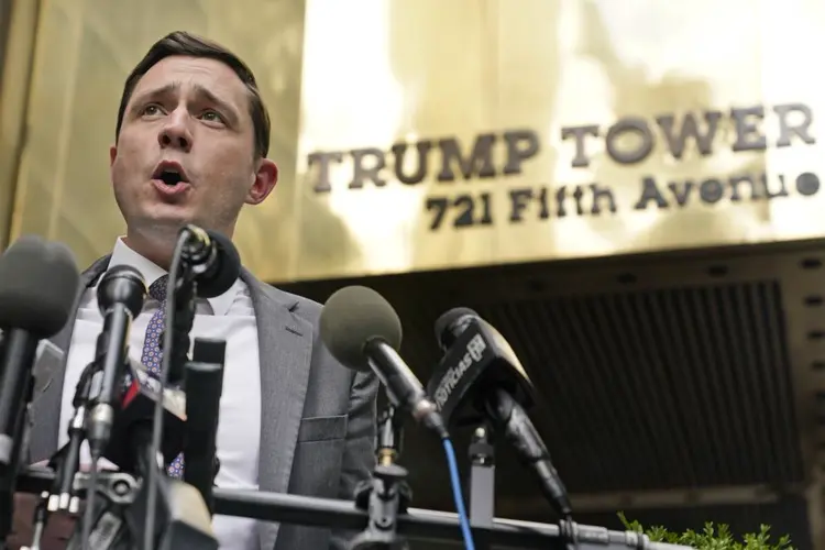 Trump declara en NY en demanda por incidente de 2015