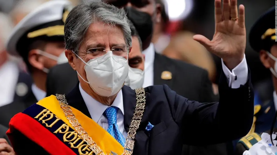 Cuatro ministros renuncian en menos de una semana en Ecuador