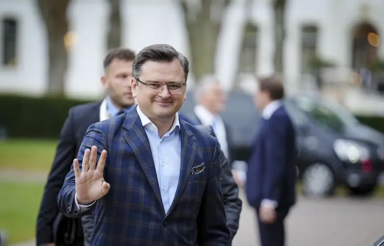 G7 invoca 'unidad' contra Rusia; EU promete fondos a Ucrania