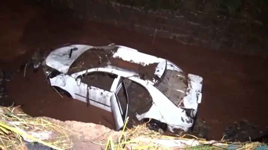 Fuertes lluvias causan inundaciones en Tegucigalpa, Honduras