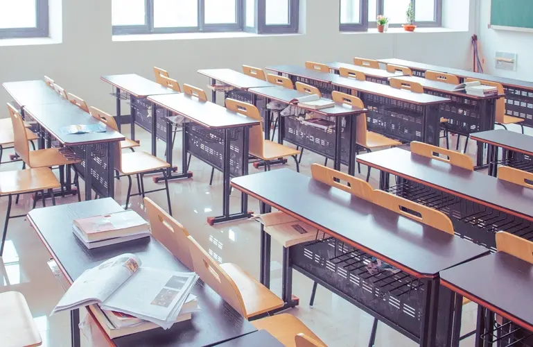 "Mucho, mucho miedo": el temor a las deportaciones reduce la asistencia a las escuelas en EE.UU.