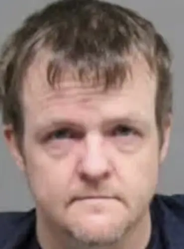 Acusan a hombre de inyectar metanfetamina a adolescente de Lincoln antes de agredirla sexualmente