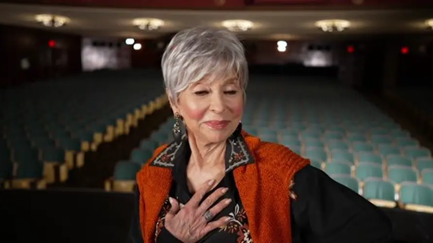 ¡A sus 93 años, Rita Moreno sigue inspirando al mundo con su arte!