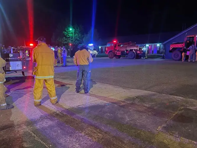 Bombero voluntario muere en incendio forestal de Nebraska Sandhills