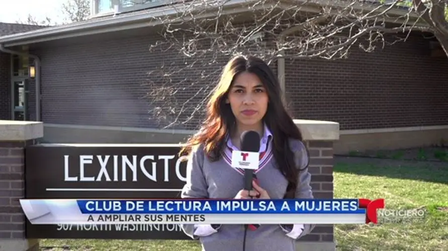 Club de lectura impulsa a mujeres a ampliar sus mentes