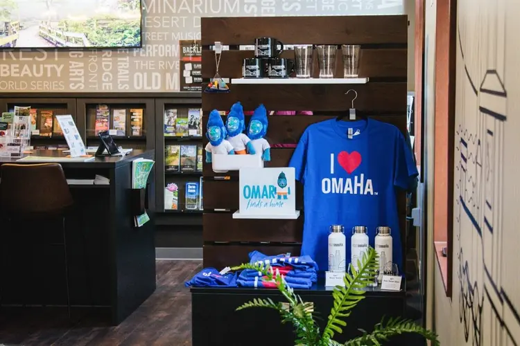 Bienvenidos al Fin de Semana:
Omaha Visitors Center: Retail Shop
Small Business Saturday
Ceremonia de luces en el Gene Leahy Mall