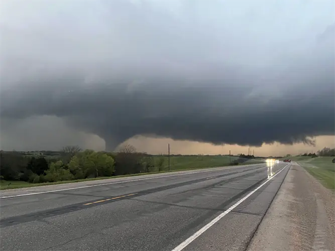 Un hombre de Minden muere a causa de las heridas sufridas en el tornado del viernes, confirma su familia
