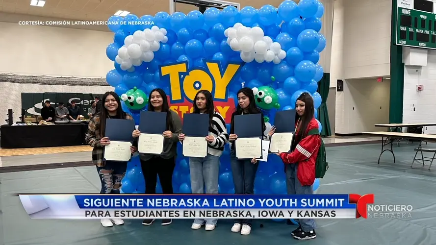 Siguiente Nebraska Latino Youth Summit para estudiantes en Nebraska, Iowa y Kansas