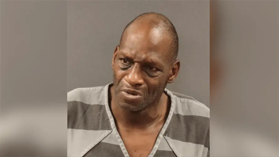 Hombre de Grand Island acusado de golpear y asfixiar a su novia
