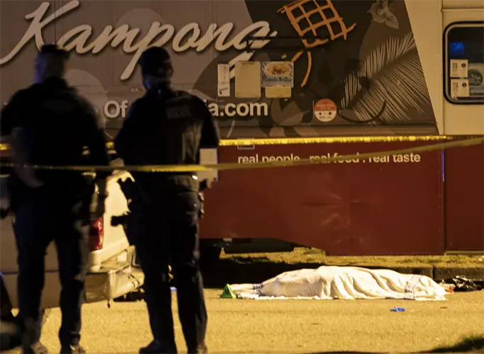 Policía descarta terrorismo luego que vehículo embiste a festival filipino en Vancouver