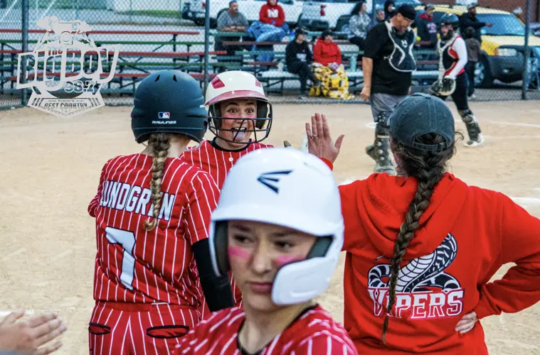 Sidney Vipers roll past Grant; Sidney Stealers rally for win