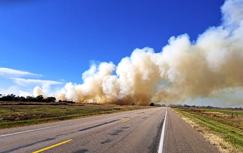 Fire near Ainsworth burns 20 acres, affects travel on Highway 20