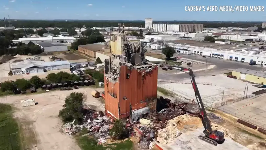 Demolition and cleanup work begins at Horizon BioFuels