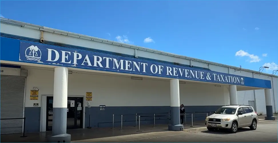 Rev & Tax issues credit card fee refunds