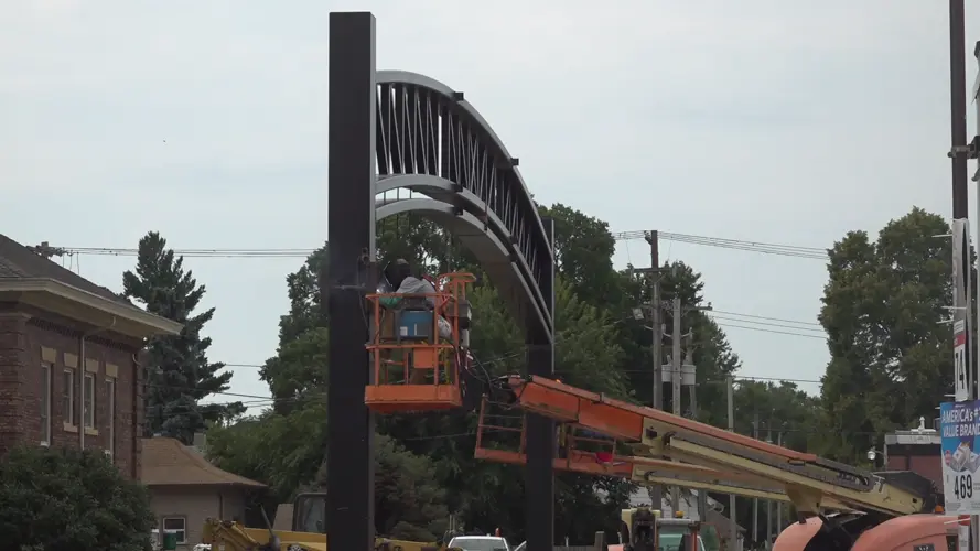 Lane closures set for Norfolk Avenue as River Point gateway sign nears completion