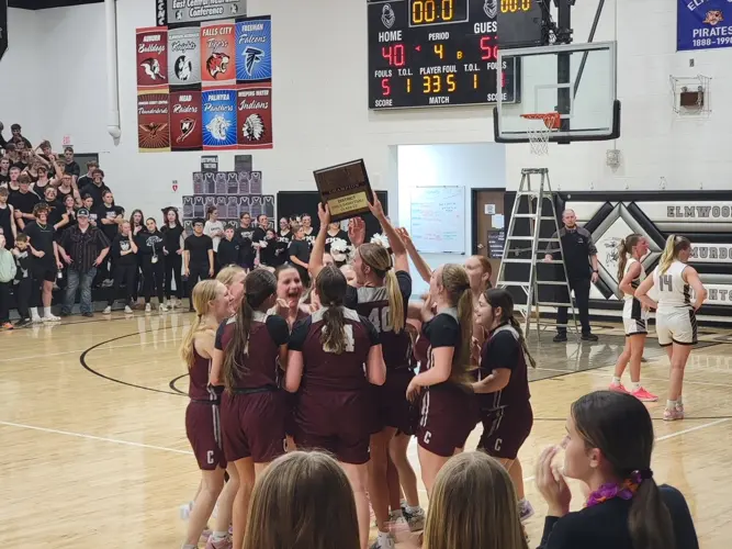 Warriors Ends Knights' Season in District C2-8 Final