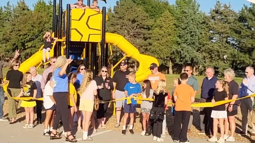 HPS Cuts Ribbon on New Elementary Playground