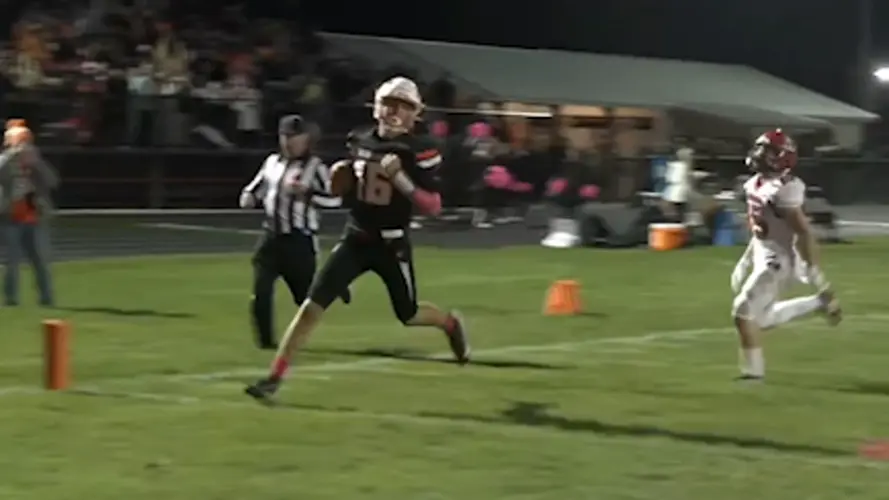 Unbeaten Stanton holds off upset-minded Pender