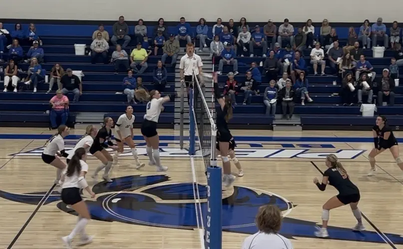 LCC Rallies Past Pierce In 5-Set Volleyball Thriller