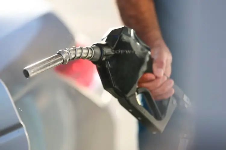Aumento mínimo en gasolina, pero precios siguen altos