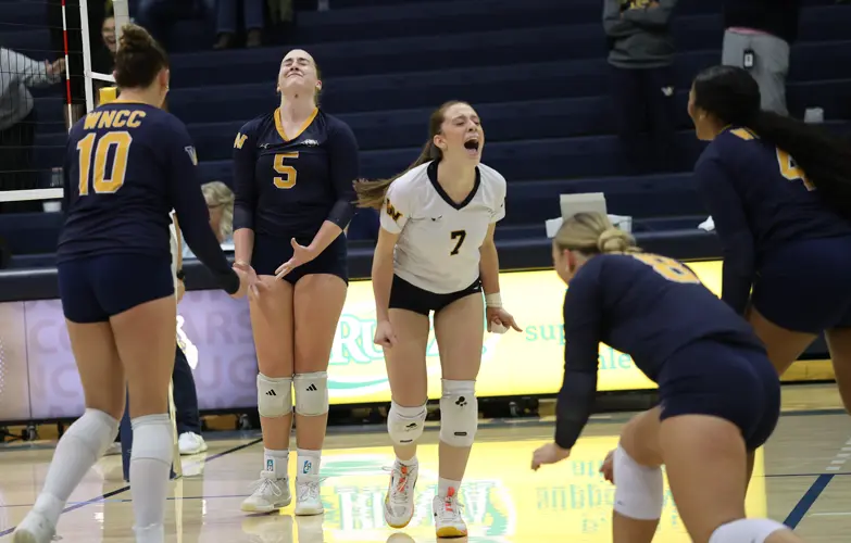 WNCC volleyball reverse sweeps Casper