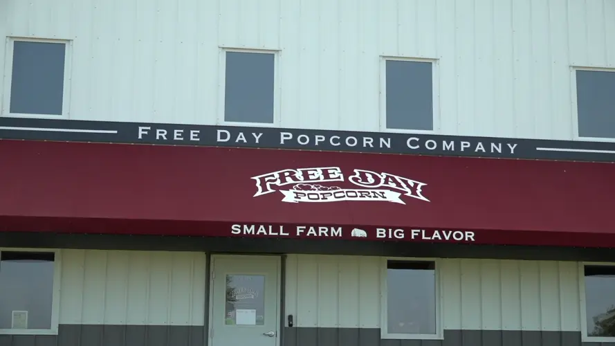 Free Day Popcorn marks eleven years of operation with debut of new Byron storefront
