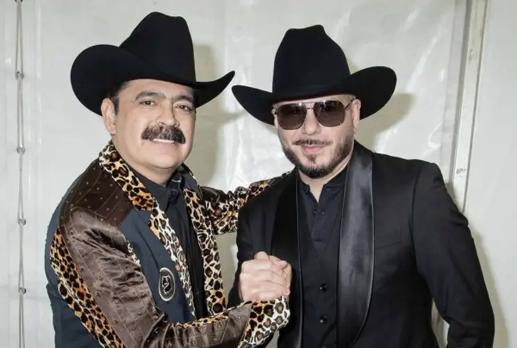 Los Tucanes de Tijuana preparan una nueva versión de “La Chona” junto a Pitbull
