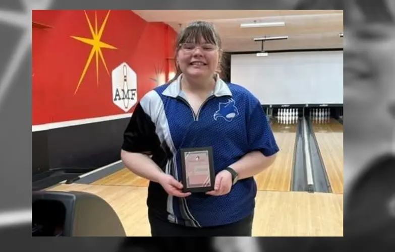College describes best season ever for women's bowling