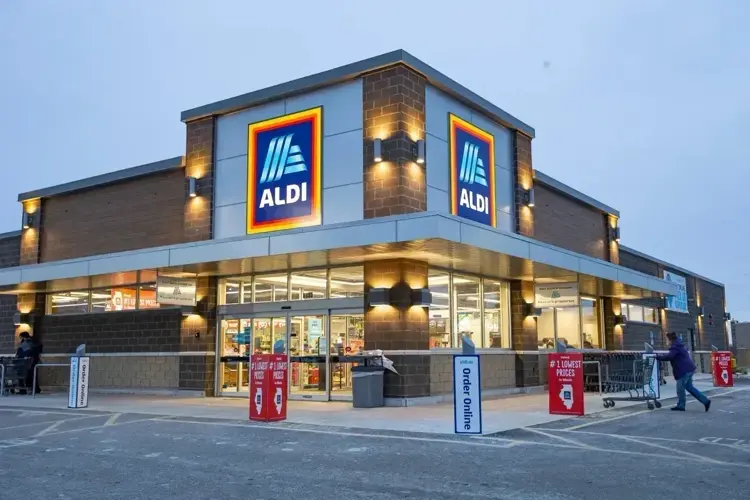 Aldi eliminará 44 ingredientes de sus productos para 2027