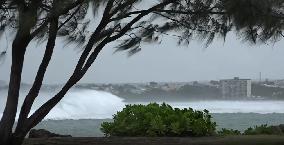 Dangerous seas & surf expected through start of weekend