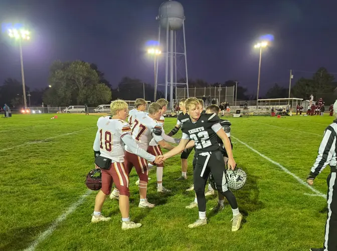 Elmwood-Murdock Snags Key Win Over Conestoga