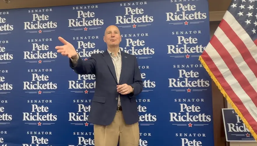 Ricketts gives campaign speech at Nebraska City