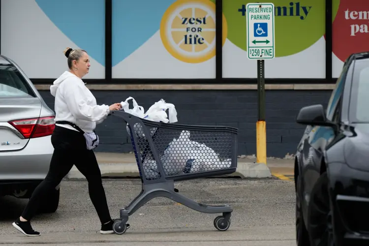 Strong growth and inflation paints mixed picture of economy days before midterm elections