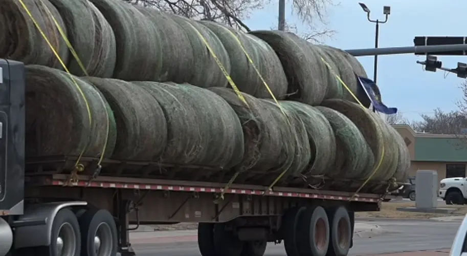 Central Platte NRD donating 116 hay bales to producers affected by wildfires