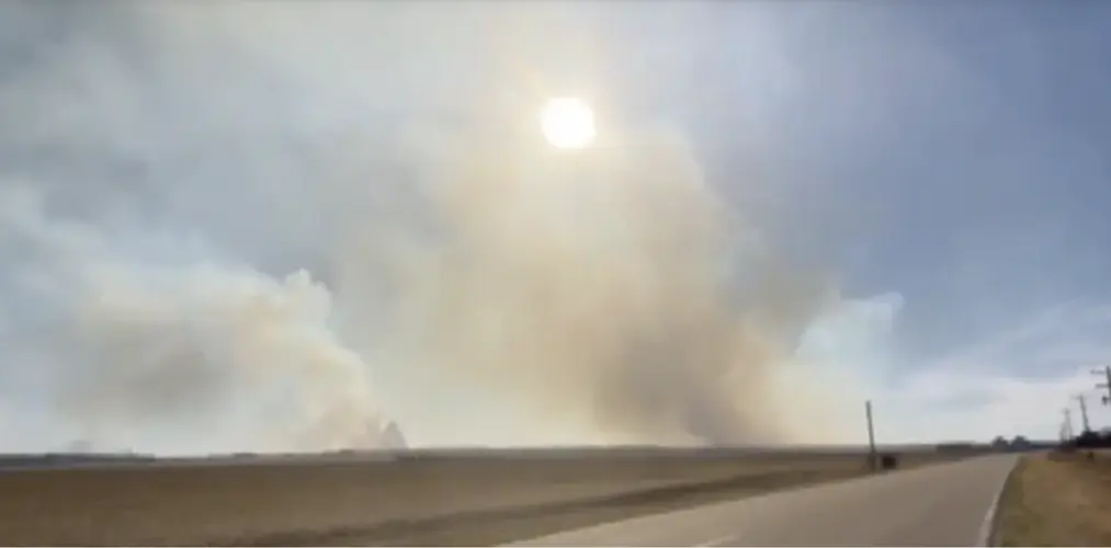 Los bomberos contienen el incendio Old 83; responden a dos incendios adicionales al sur de North Platte y a uno cerca de McCook