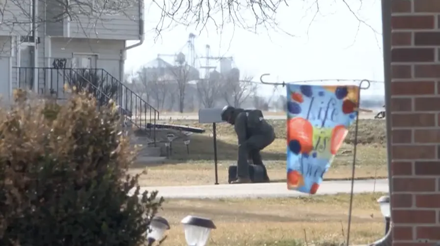 Police investigate suspicious device found in Grand Island mailbox