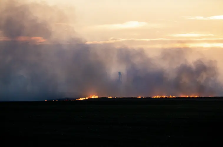 Grass fire south of Sidney quickly contained Thursday evening