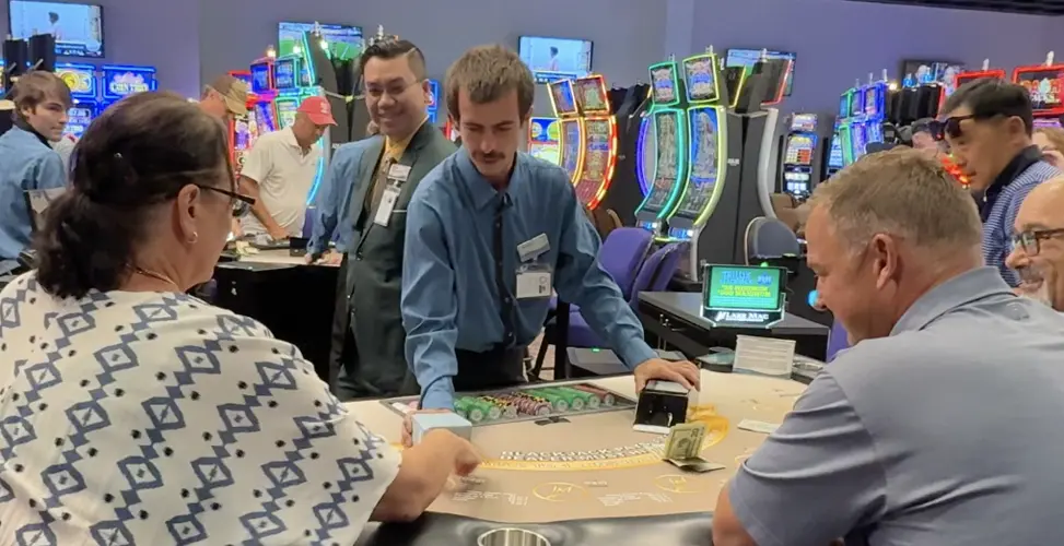 Lake Mac Casino introduces table games