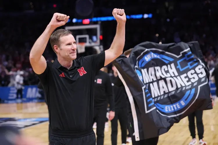 Hoiberg Named AP National Coach of the Year