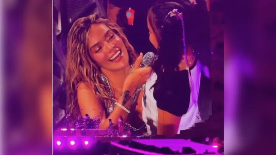 Karol G fue confundida con Shakira en pleno concierto