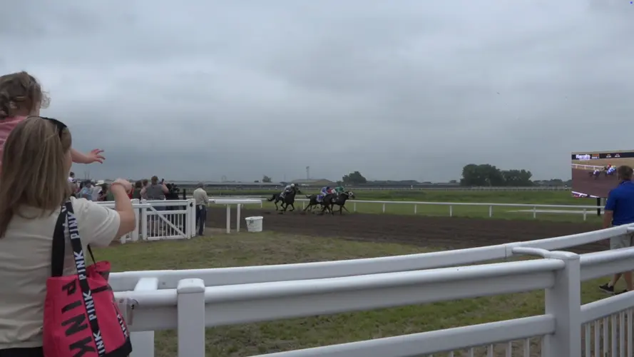 Horse racing returns to Columbus for the summer season.