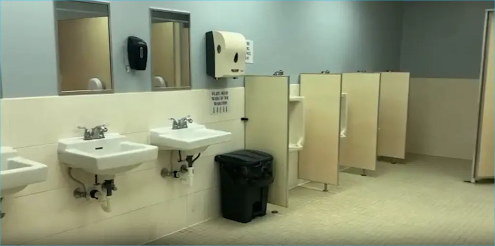 Tiyan High sanitary permit suspended: restrooms emitting foul odor