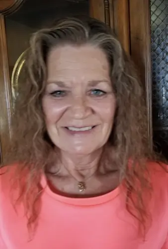 Barbara LaVonne "Barb" Hecker (Leach)