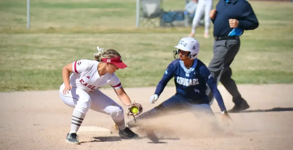 Eagles Wrap Up Series Against Cougars